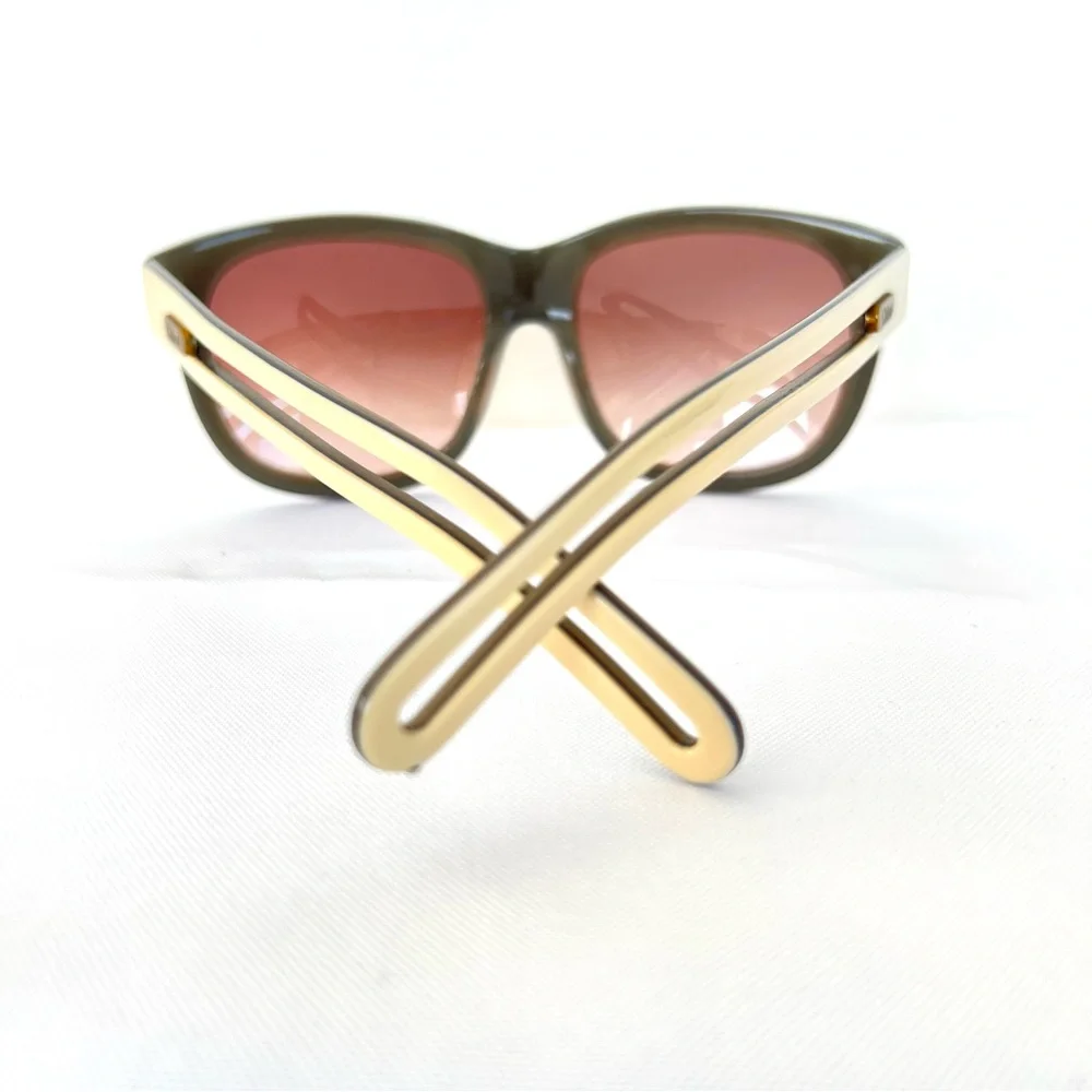 CHLOÈ CL 2124 C03 Brown Gradient Lenses Beige Cutout Gold Logo Frame Sunglasses
